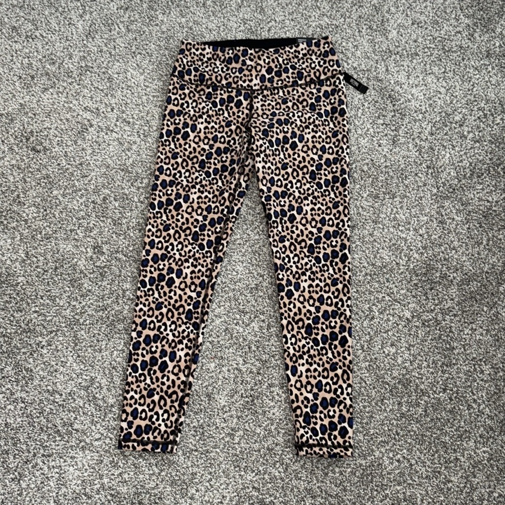 VICTORIA SECRET SPORT KNOCKOUT BY VICTORIA SPORT HIGH RISE POCKET TIGHT - Picture 3 of 8